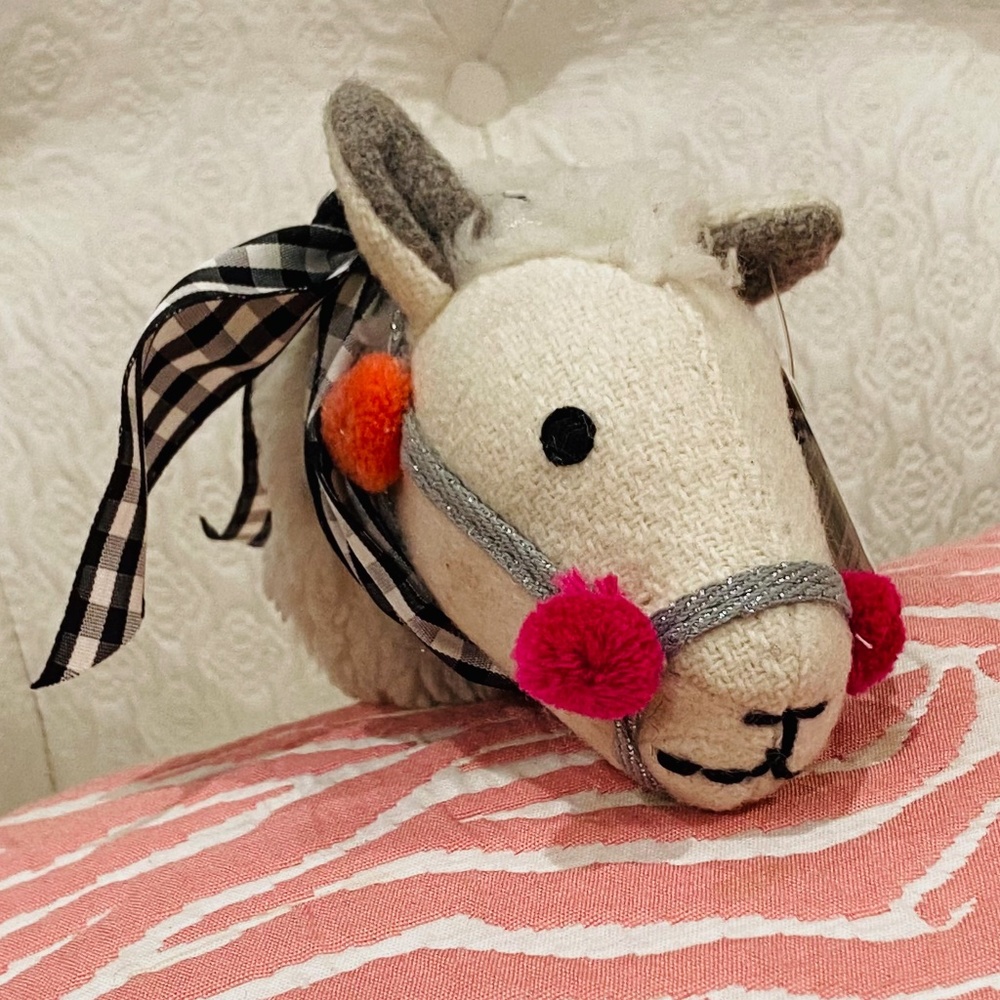 NWT Pier 1 Llama Head Decor/Ornament with Faux Shearling - Picture 2 of 8